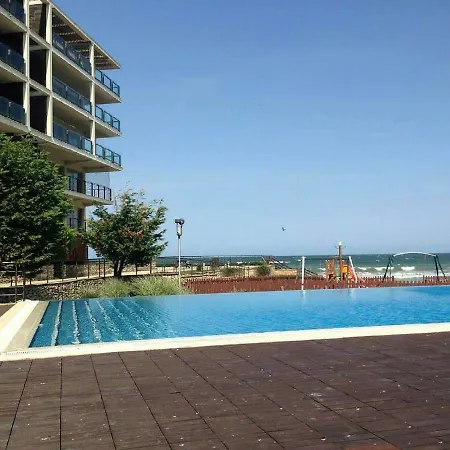 Апартамент On The Seaside Обзор