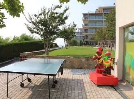 Апартамент On The Seaside