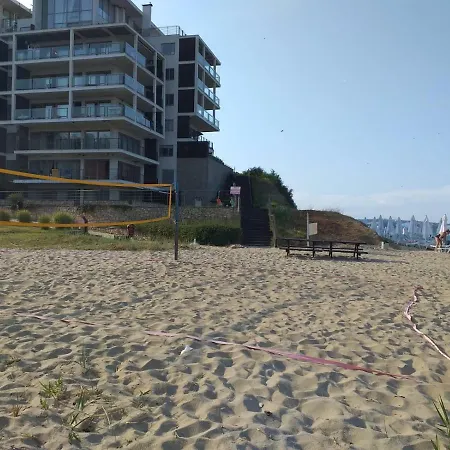 On The Seaside Апартамент *
