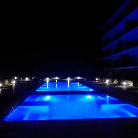 On The Seaside Apartment *